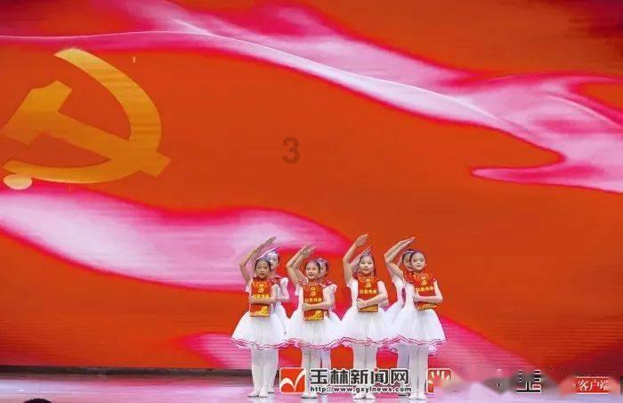 关注云南昭通市镇雄县山体滑坡，救援工作持续进行